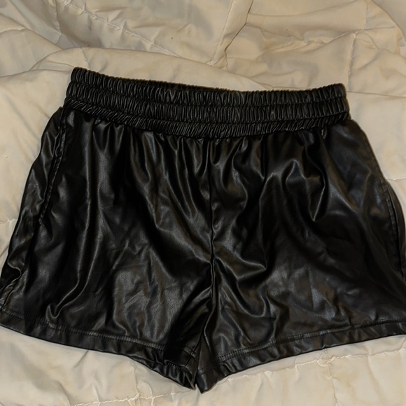 Ci Sono Pants - CI Sono Pleather shorts NWT
